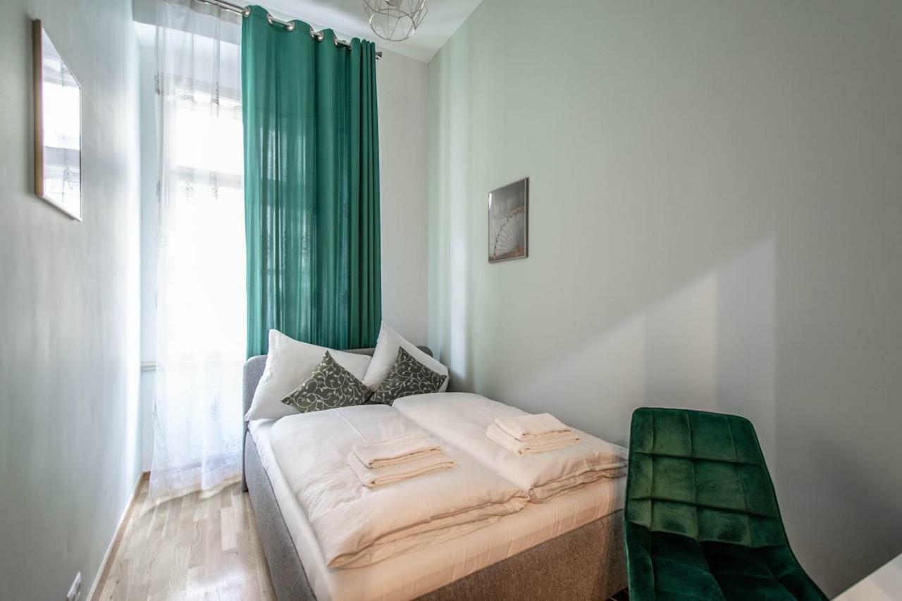Design 3bdr In Residence, Free Parking Daire Prag